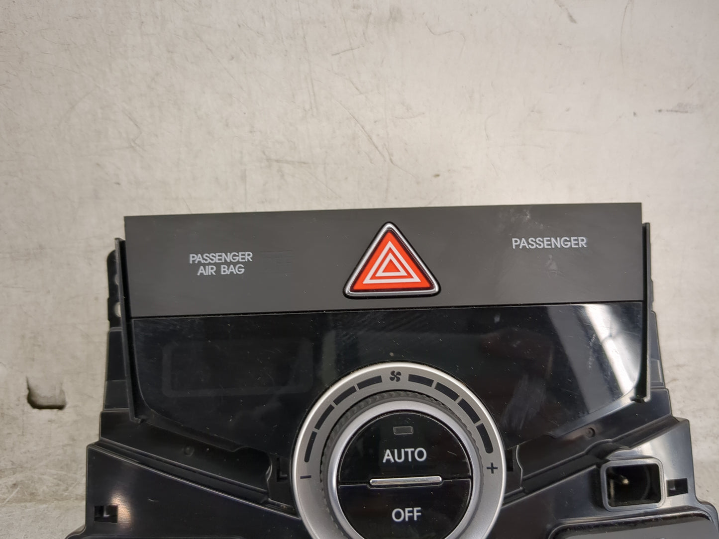 2015-2017 Hyundai Azera Climate Control Module Temperature AC/Heater Replacement P/N:97250-3VGB0 Fits Fits 2015 2016 2017 OE