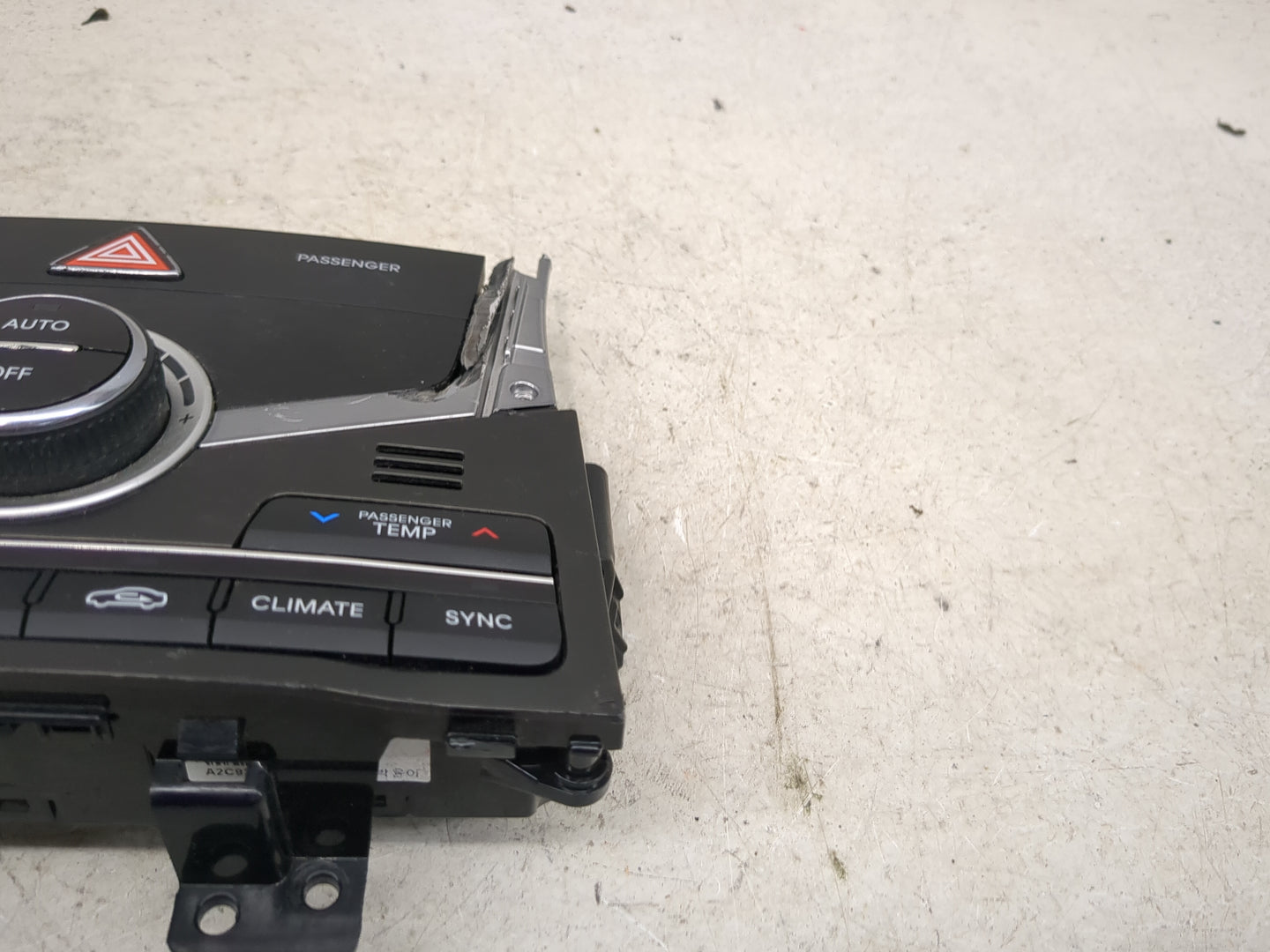 2015-2017 Hyundai Azera Climate Control Module Temperature AC/Heater Replacement P/N:97250-3V 97250-3VXXX Fits Fits 2015 201
