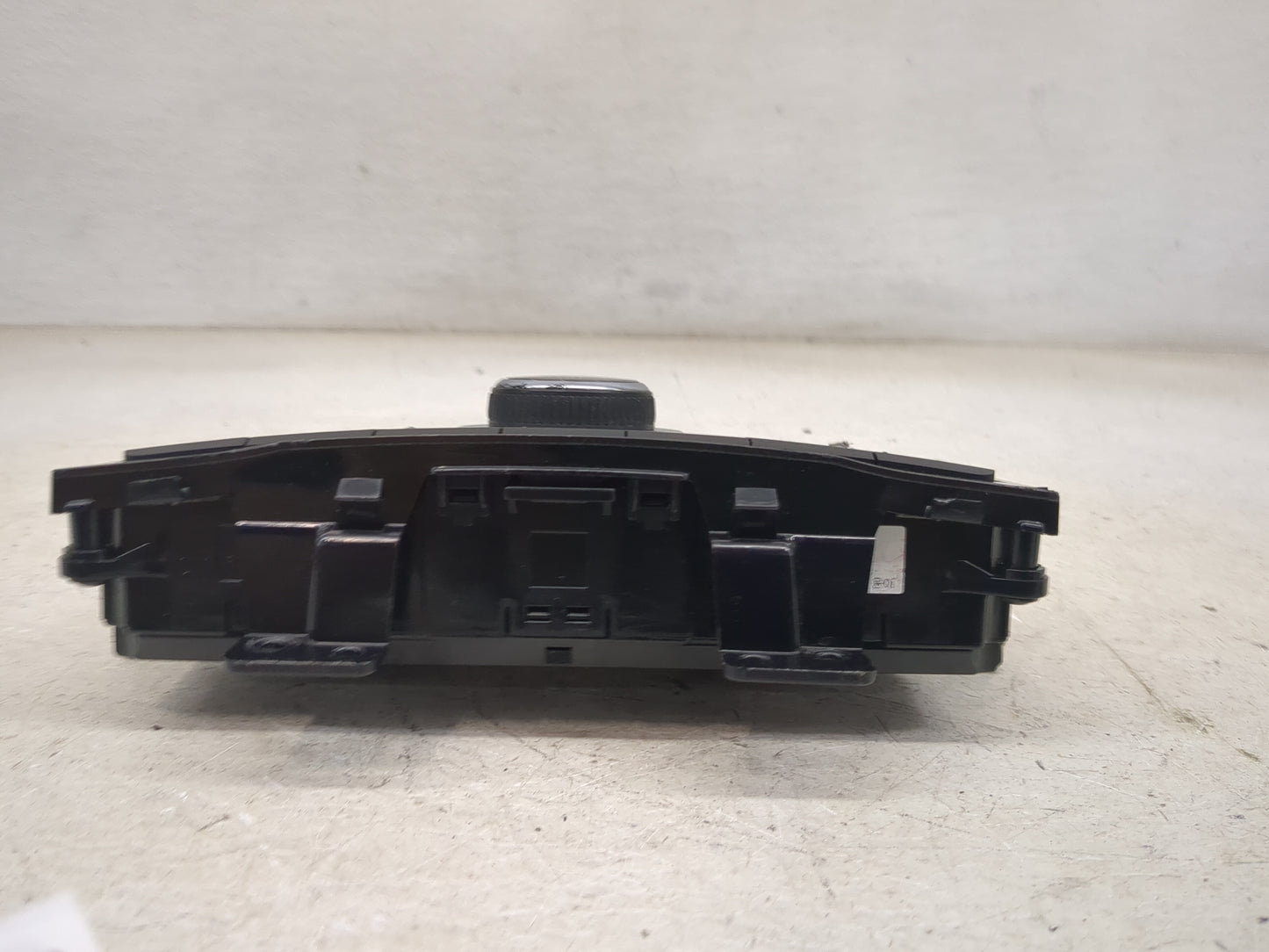 2015-2017 Hyundai Azera Climate Control Module Temperature AC/Heater Replacement P/N:97250-3V 97250-3VXXX Fits Fits 2015 201