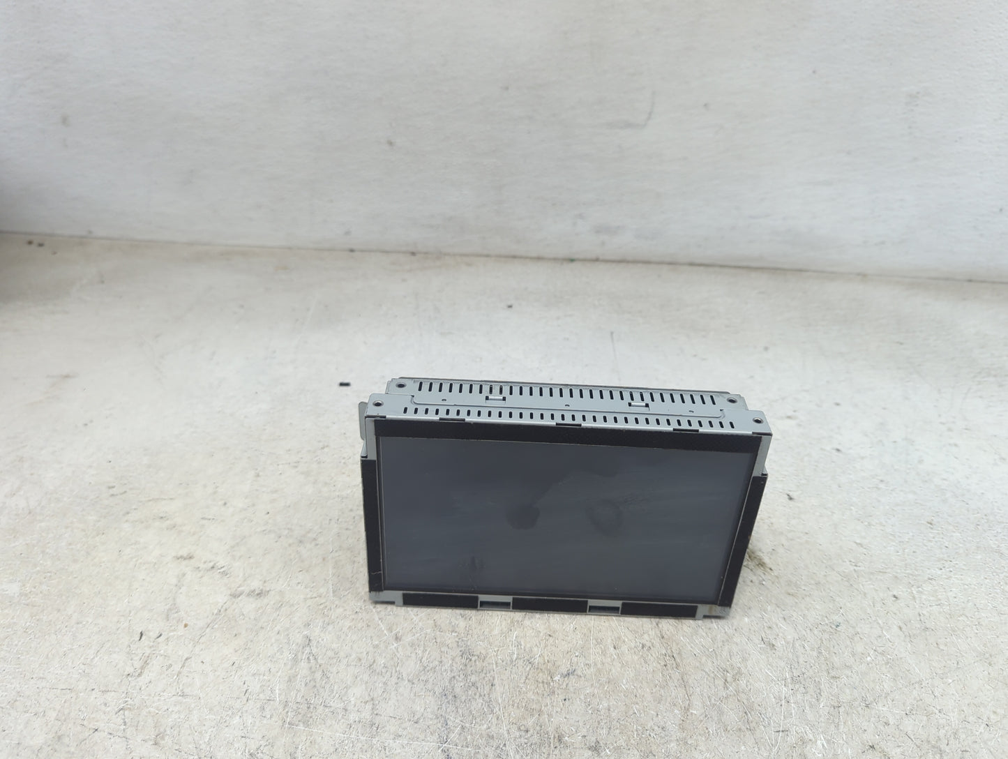 2015-2017 Hyundai Azera Information Display Screen 1468569 - Oemusedautoparts1.com