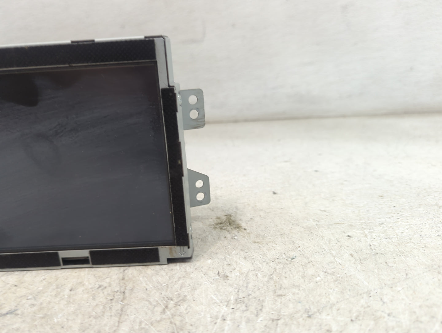 2015-2017 Hyundai Azera Information Display Screen 1468569 - Oemusedautoparts1.com