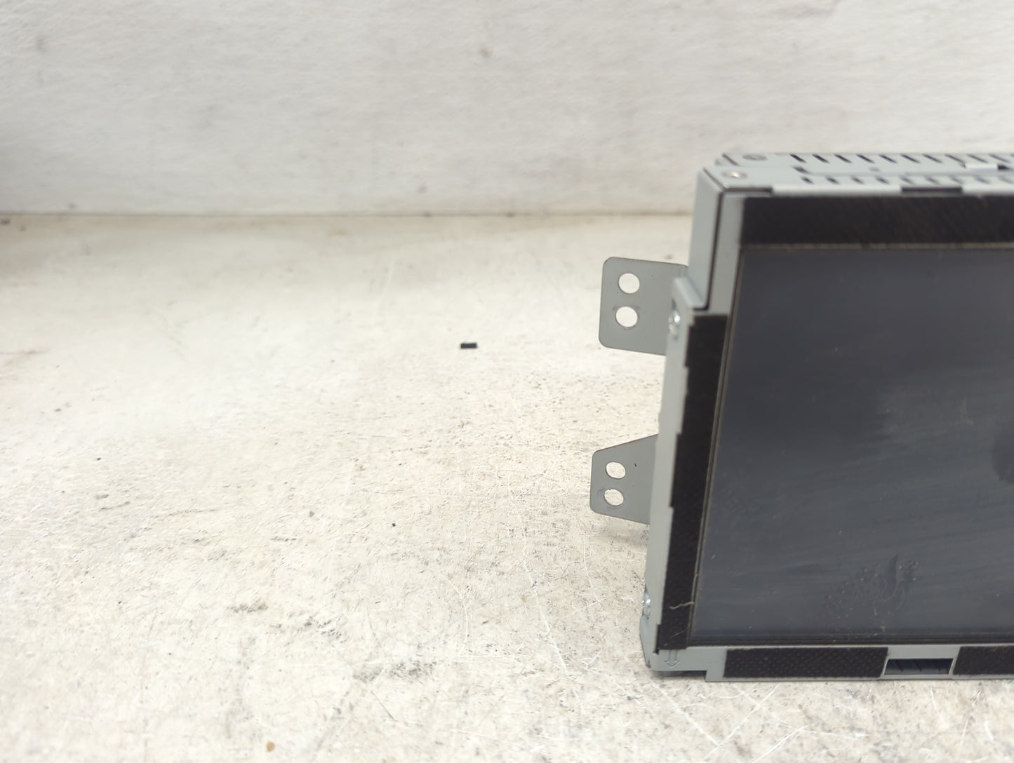 2015-2017 Hyundai Azera Information Display Screen 1468569 - Oemusedautoparts1.com