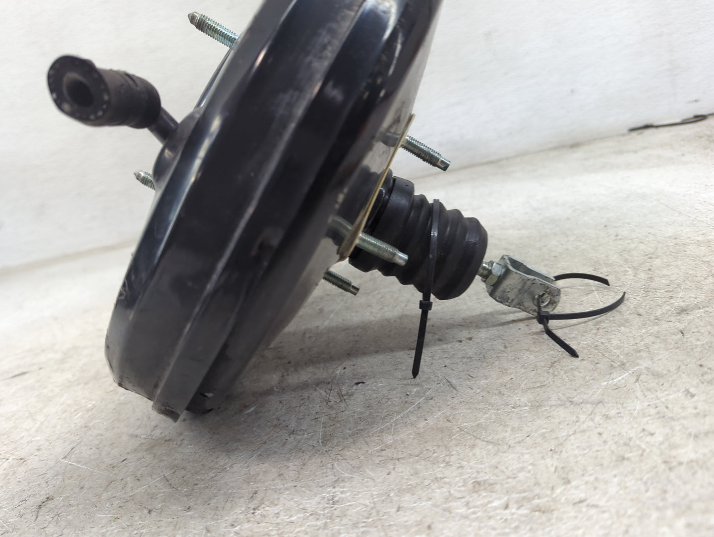 2015-2017 Hyundai Azera Power Brake Booster Oem - Oemusedautoparts1.com