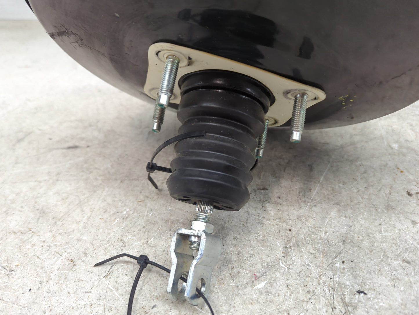 2015-2017 Hyundai Azera Power Brake Booster Oem - Oemusedautoparts1.com