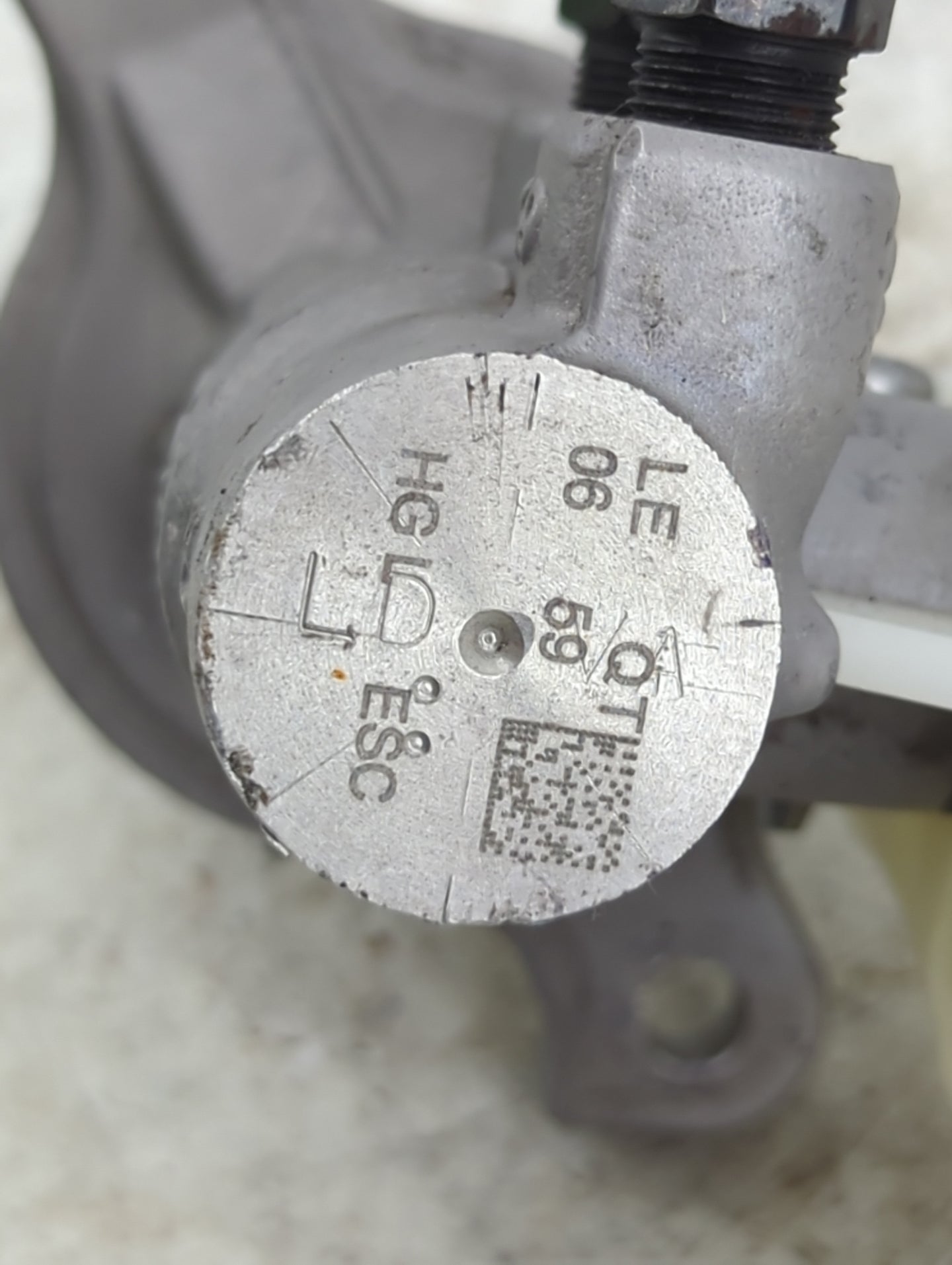 2015-2017 Hyundai Azera Brake Master Cylinder - Oemusedautoparts1.com