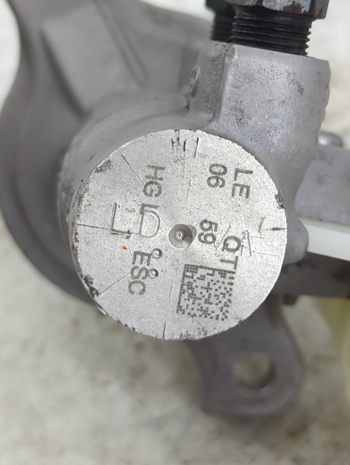 2015-2017 Hyundai Azera Brake Master Cylinder - Oemusedautoparts1.com