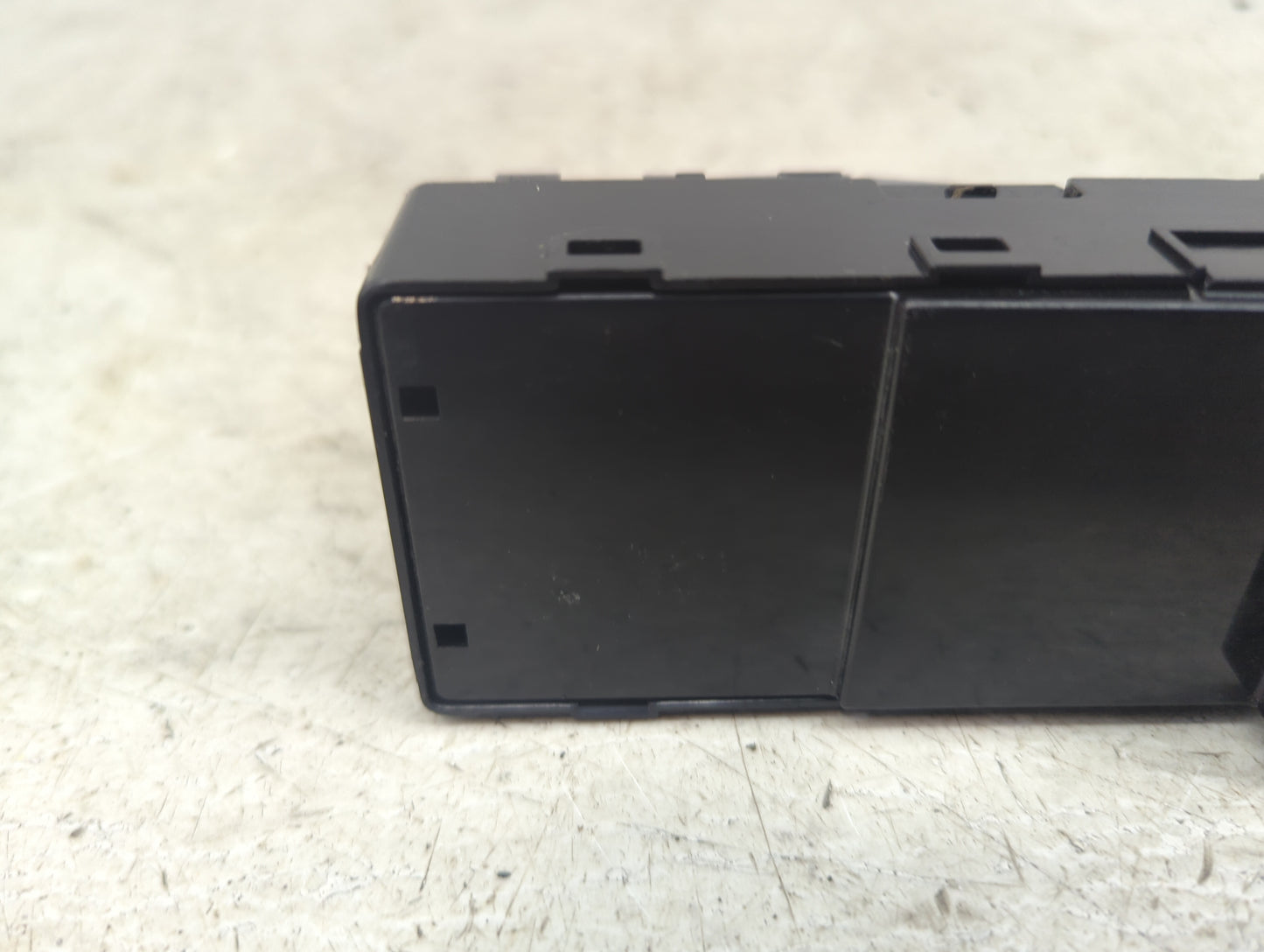 2015-2017 Hyundai Azera Master Power Window Switch Replacement Driver Side Left P/N:93570-3V313YDA Fits Fits 2015 2016 2017 