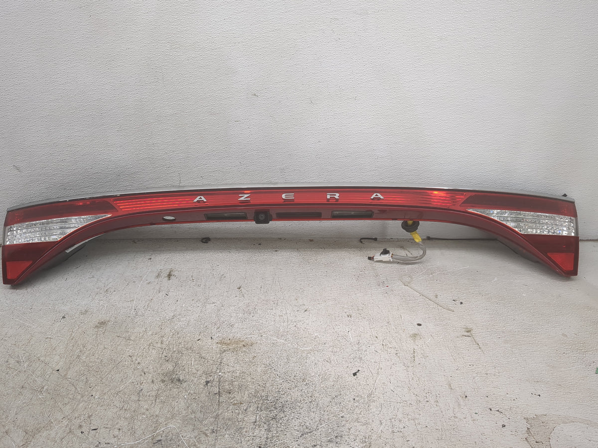 2014-2017 Hyundai Azera Rear Center Lid Brake Light Tail Light Red - Oemusedautoparts1.com