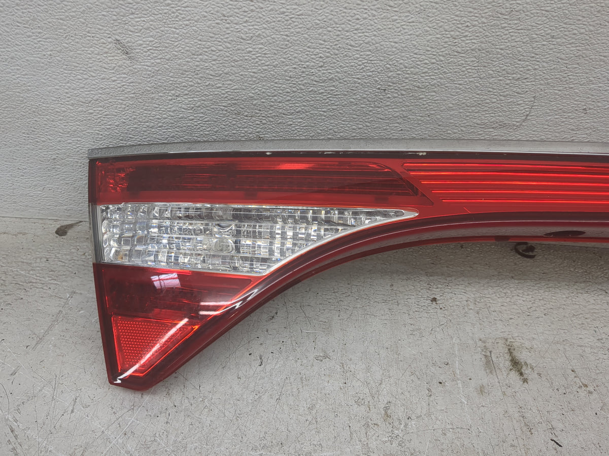 2014-2017 Hyundai Azera Rear Center Lid Brake Light Tail Light Red - Oemusedautoparts1.com