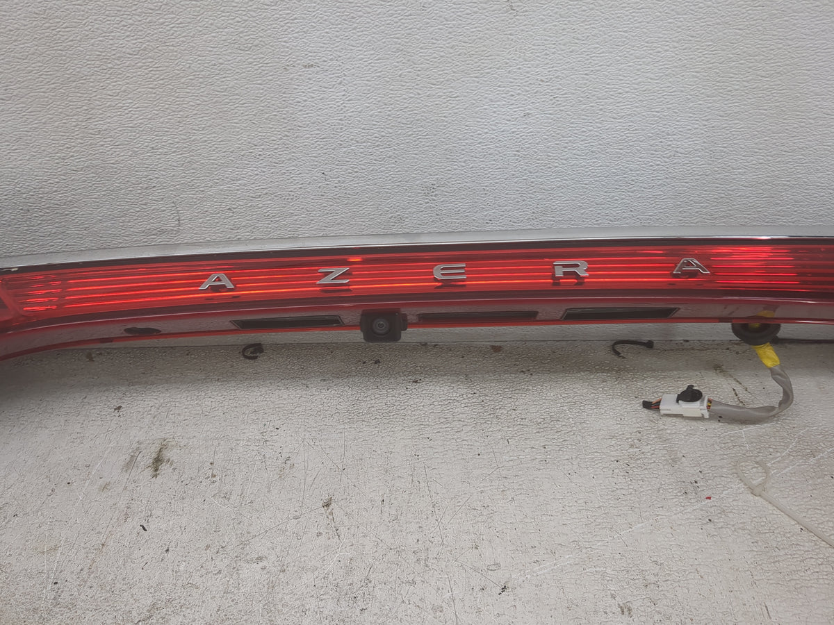 2014-2017 Hyundai Azera Rear Center Lid Brake Light Tail Light Red - Oemusedautoparts1.com