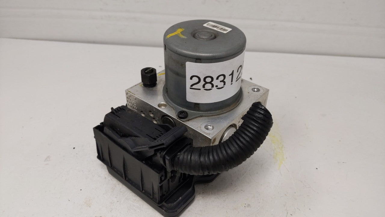 2016-2017 Hyundai Azera ABS Pump Control Module Replacement P/N:58920-3V350 Fits Fits 2016 2017 OEM Used Auto Parts - Oemuse