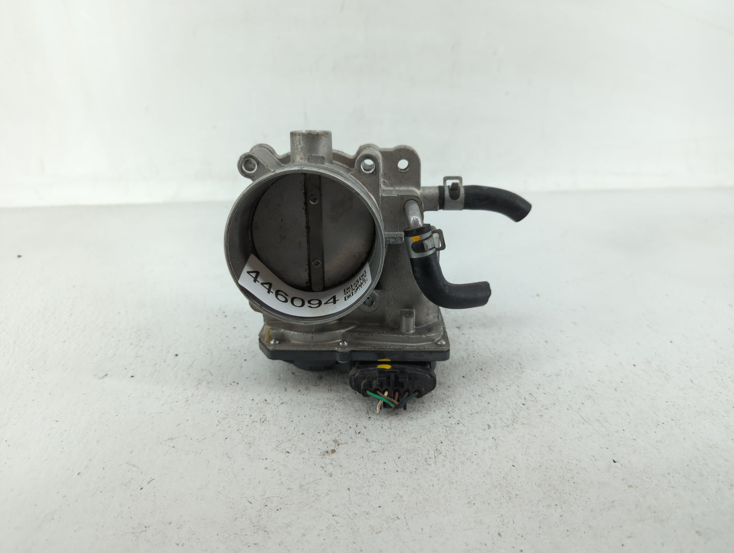 2012-2017 Hyundai Azera Throttle Body P/N:35100-3CAA0 Fits Fits 2012 2013 2014 2015 2016 2017 2018 OEM Used Auto Parts - Oem