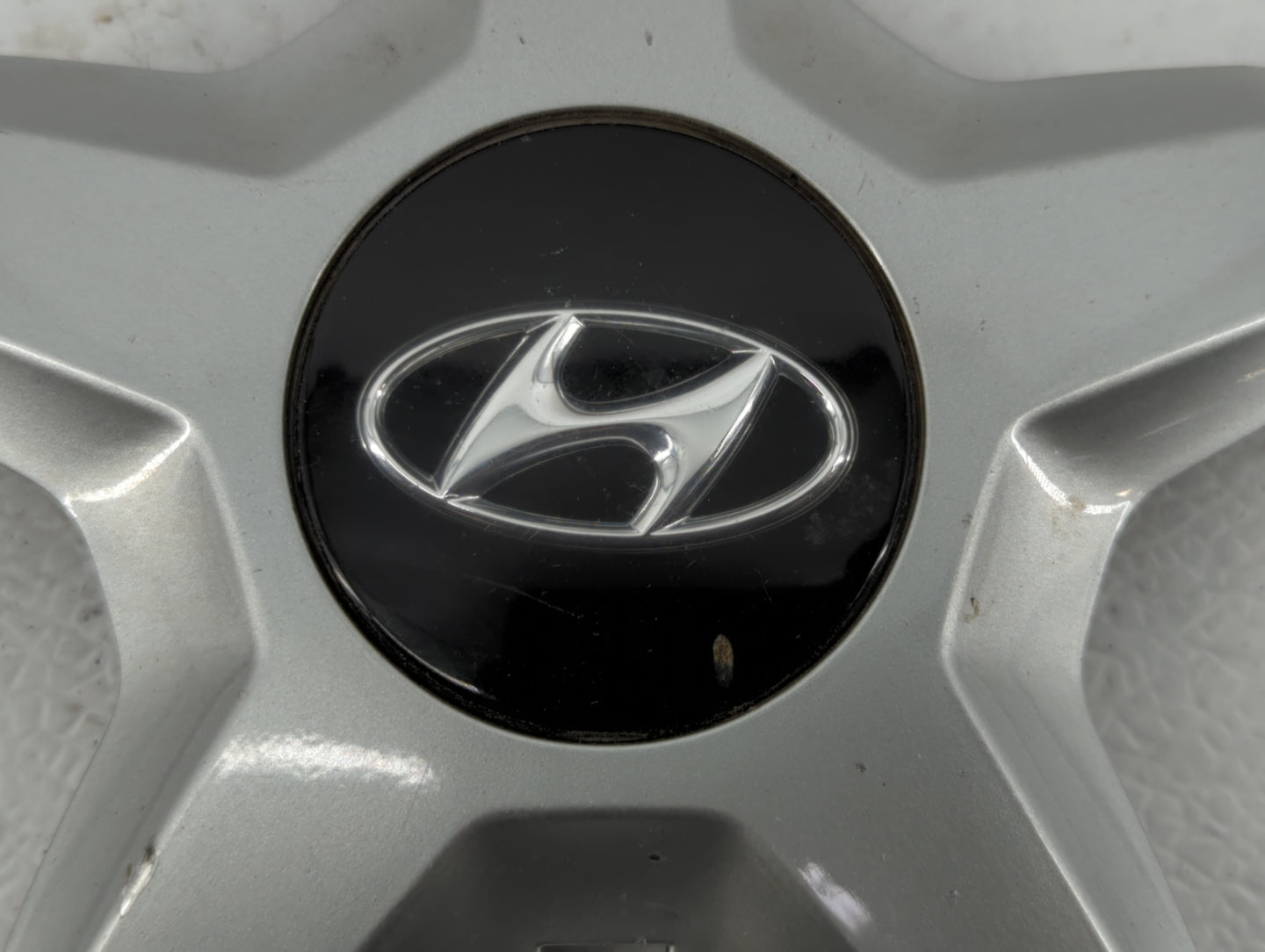 2016 Hyundai Azera Rim Wheel Center Cap 448093 - Oemusedautoparts1.com