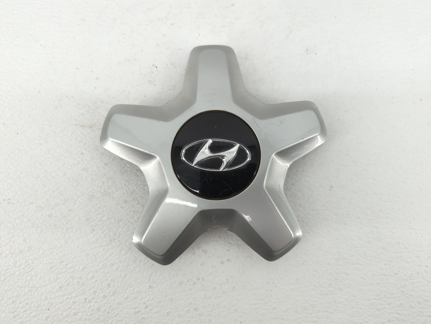 2016 Hyundai Azera Rim Wheel Center Cap 448107 - Oemusedautoparts1.com