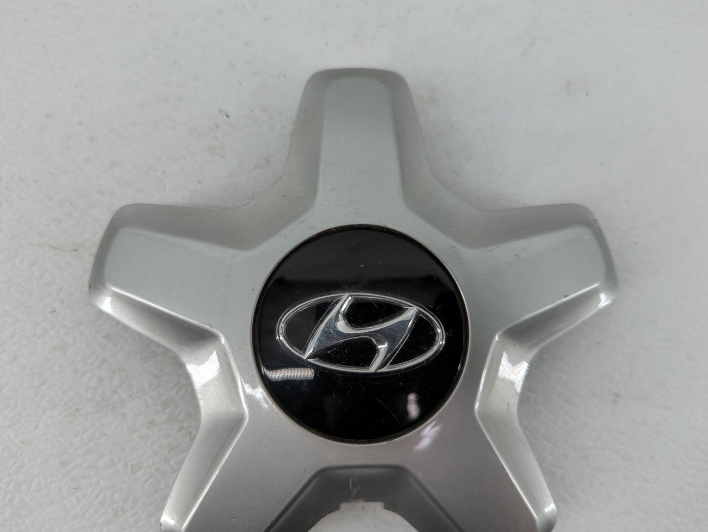 2016 Hyundai Azera Rim Wheel Center Cap 448107 - Oemusedautoparts1.com