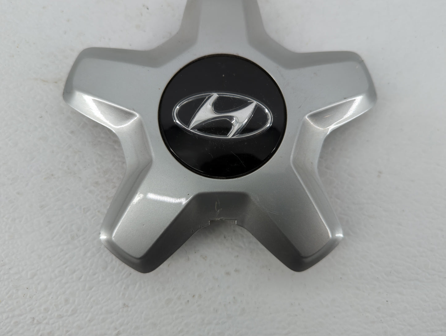 2016 Hyundai Azera Rim Wheel Center Cap 448107 - Oemusedautoparts1.com