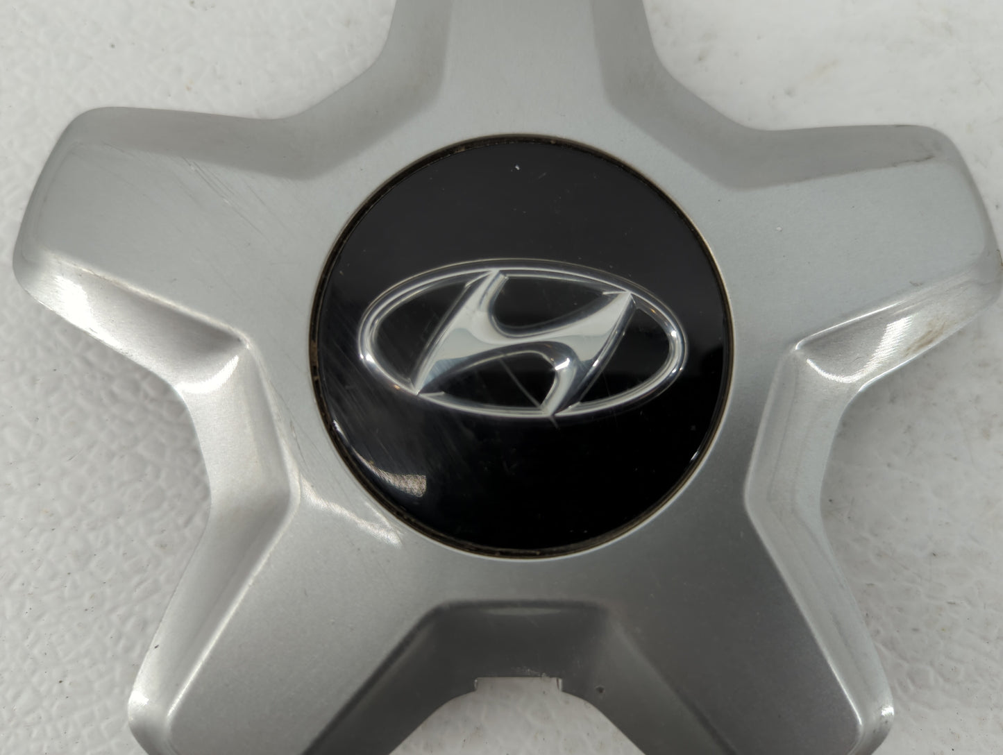 2016 Hyundai Azera Rim Wheel Center Cap 448200 - Oemusedautoparts1.com