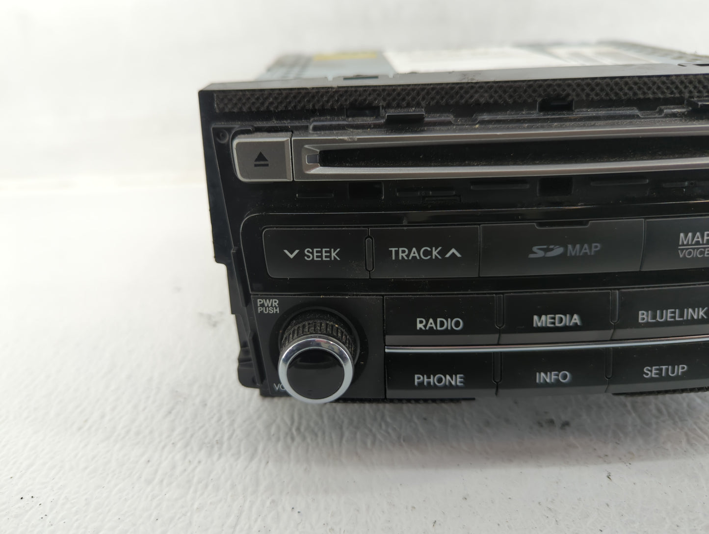 2015-2017 Hyundai Azera Am Fm Cd Player Radio Receiver - Oemusedautoparts1.com