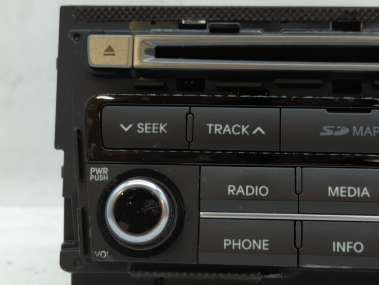 2015-2017 Hyundai Azera Radio AM FM Cd Player Receiver Replacement P/N:96560-3V530VD4 Fits Fits 2015 2016 2017 OEM Used Auto