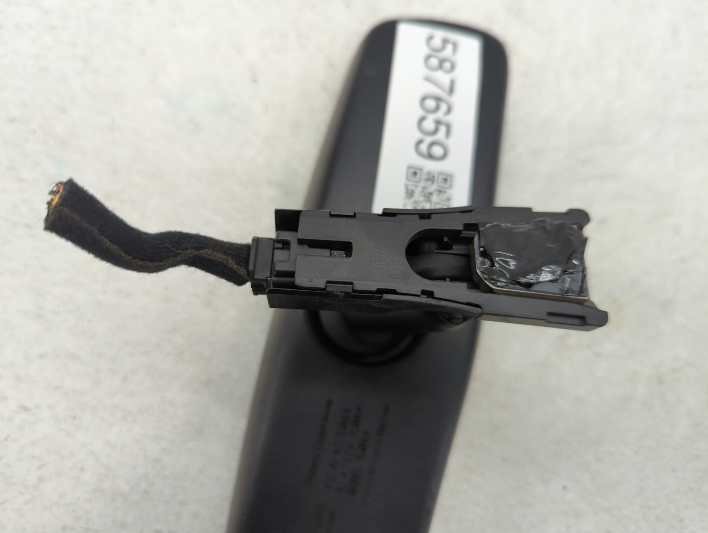 2012-2017 Hyundai Azera Interior Rear View Mirror Replacement OEM P/N:E11026666 Fits OEM Used Auto Parts - Oemusedautoparts1