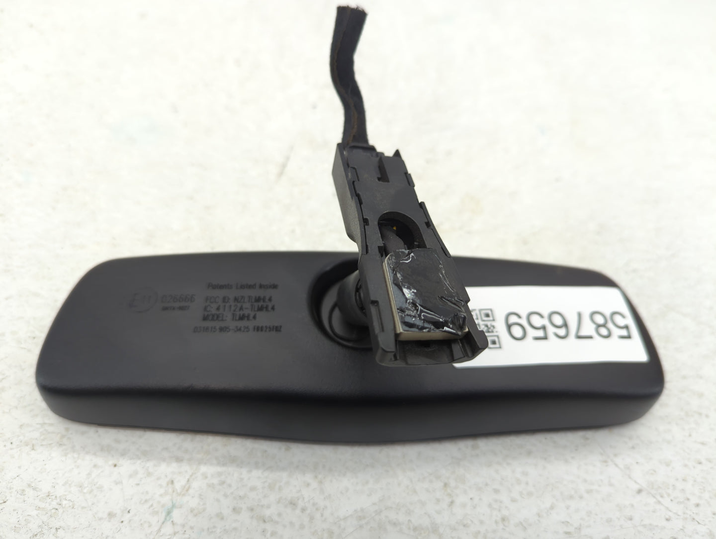 2012-2017 Hyundai Azera Interior Rear View Mirror Replacement OEM P/N:E11026666 Fits OEM Used Auto Parts - Oemusedautoparts1