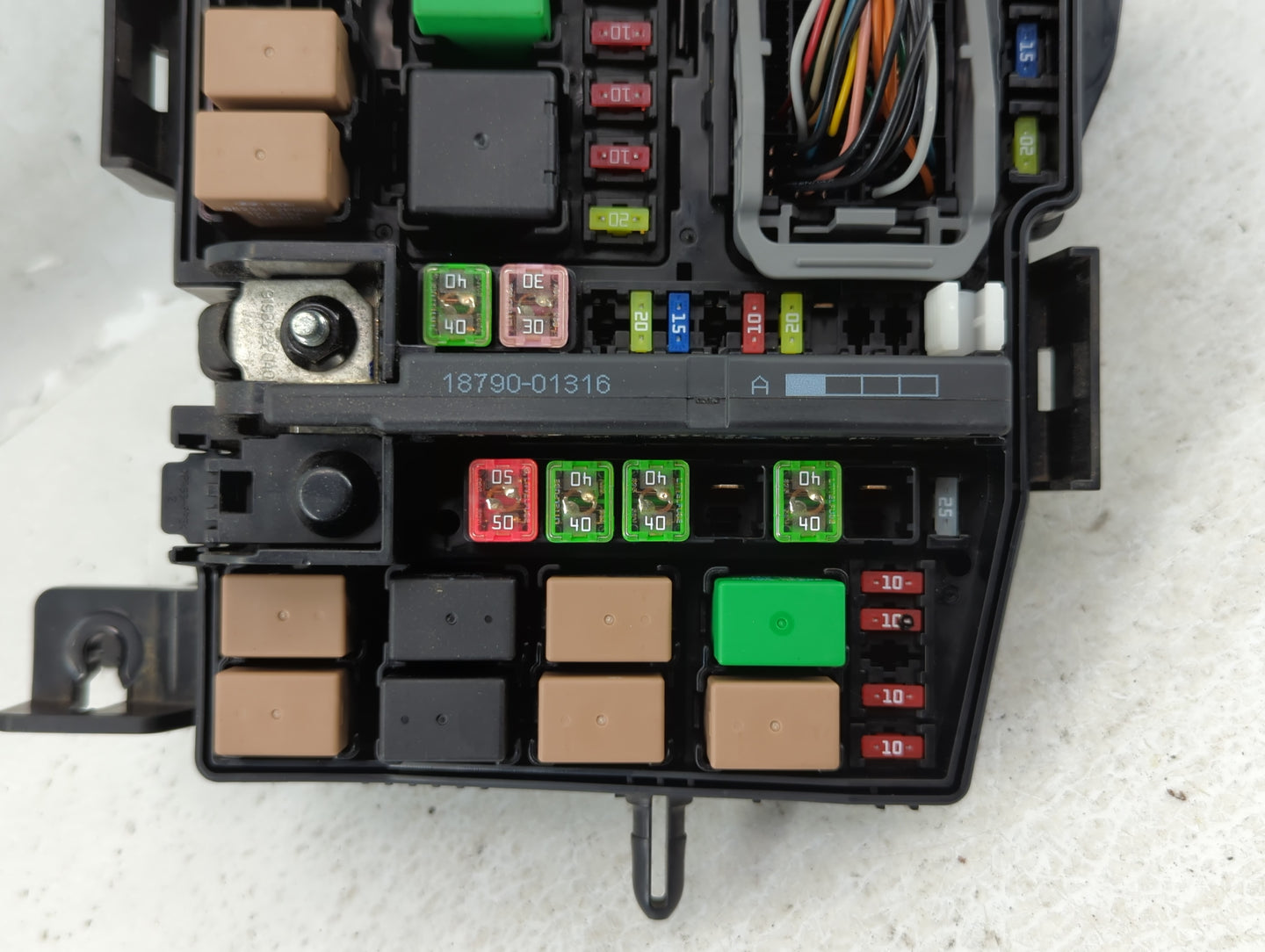 2015-2017 Hyundai Azera Fusebox Fuse Box Panel Relay Module P/N:91223-3V021 Fits Fits 2015 2016 2017 OEM Used Auto Parts - O