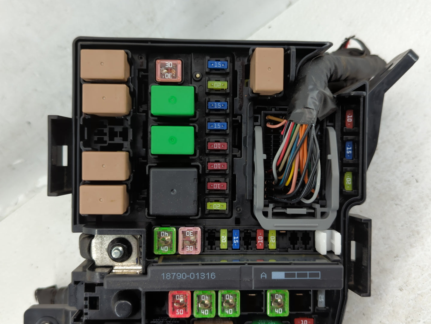 2015-2017 Hyundai Azera Fusebox Fuse Box Panel Relay Module P/N:91223-3V021 Fits Fits 2015 2016 2017 OEM Used Auto Parts - O