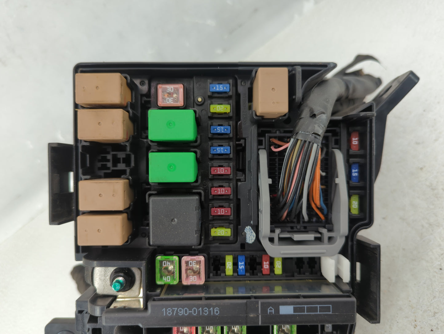 2015-2017 Hyundai Azera Fusebox Fuse Box Panel Relay Module P/N:1506200714 91223-3V020 Fits Fits 2015 2016 2017 OEM Used Aut