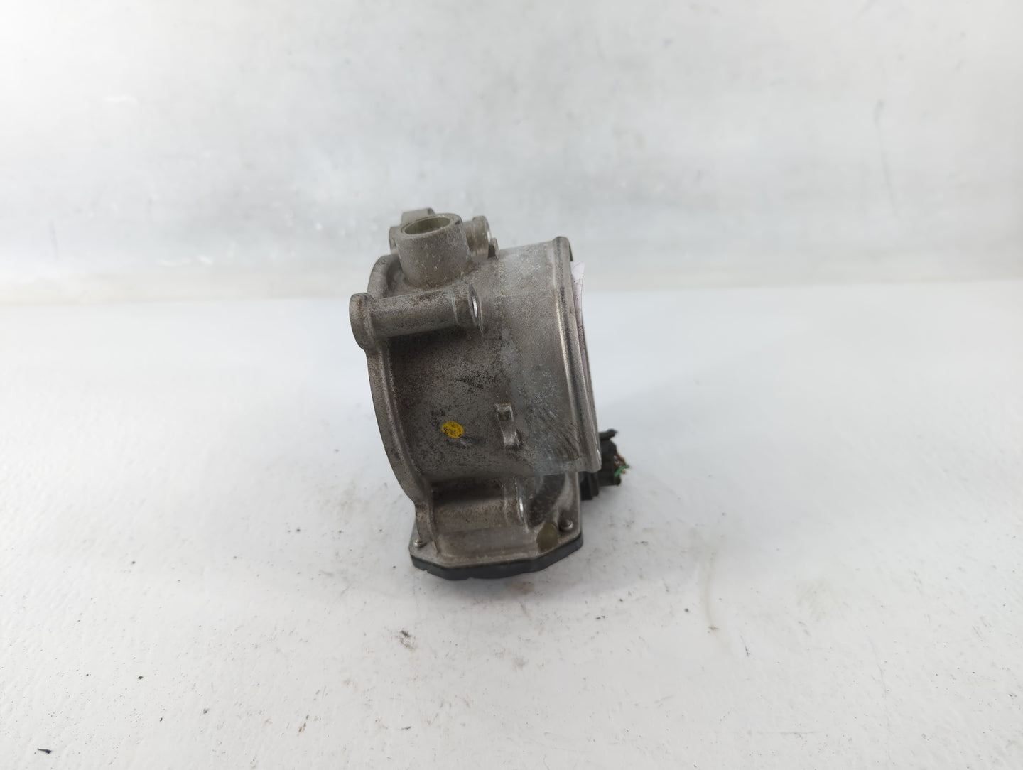 2012-2017 Hyundai Azera Throttle Body P/N:5312 1T28 35100-3CAA0 Fits Fits 2012 2013 2014 2015 2016 2017 2018 OEM Used Auto P