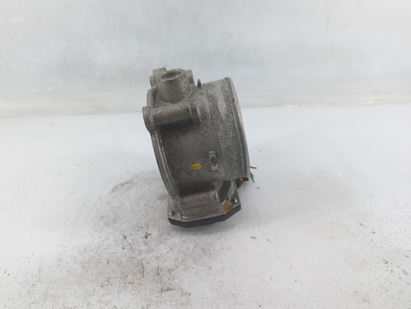 2012-2017 Hyundai Azera Throttle Body P/N:5312 6S22 35100-3CAA0 Fits Fits 2012 2013 2014 2015 2016 2017 2018 OEM Used Auto P