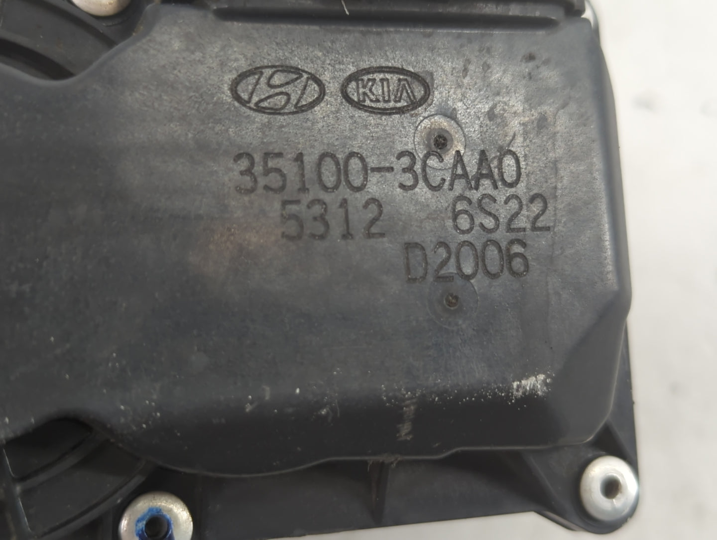 2012-2017 Hyundai Azera Throttle Body P/N:5312 6S22 35100-3CAA0 Fits Fits 2012 2013 2014 2015 2016 2017 2018 OEM Used Auto P