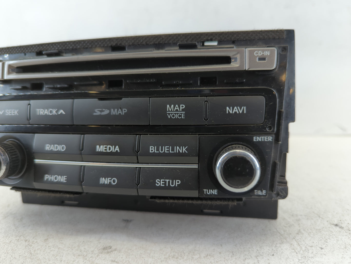 2015-2017 Hyundai Azera Am Fm Cd Player Radio Receiver - Oemusedautoparts1.com