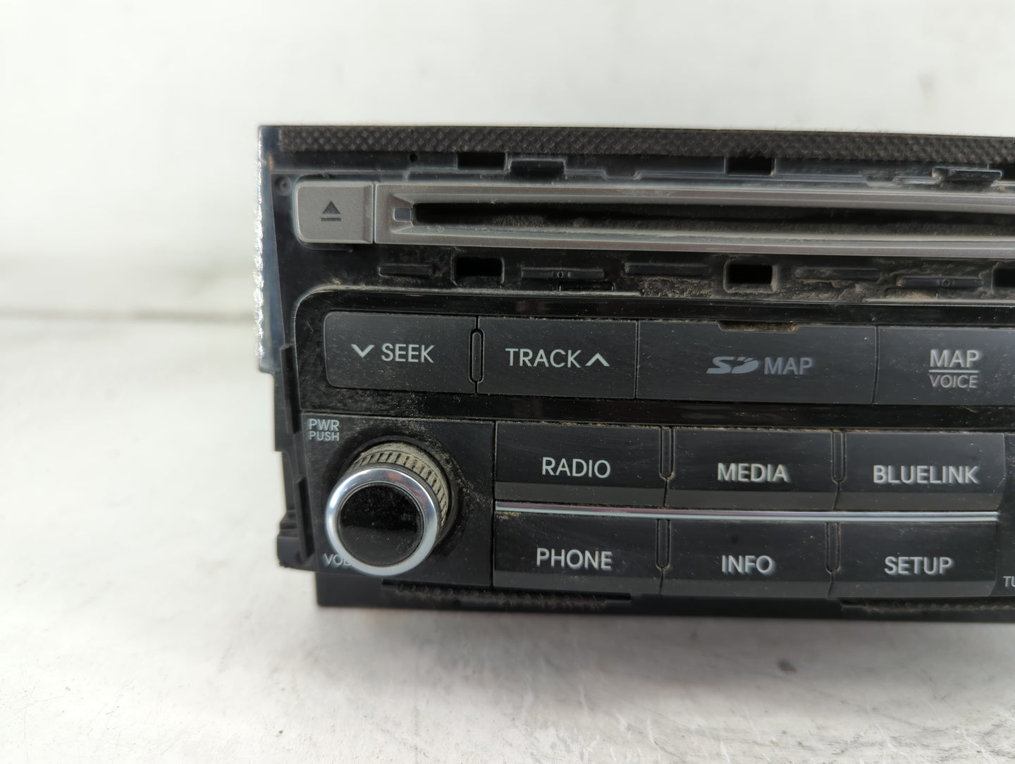 2015-2017 Hyundai Azera Radio AM FM Cd Player Receiver Replacement P/N:96560-3V530VD4 Fits Fits 2015 2016 2017 OEM Used Auto