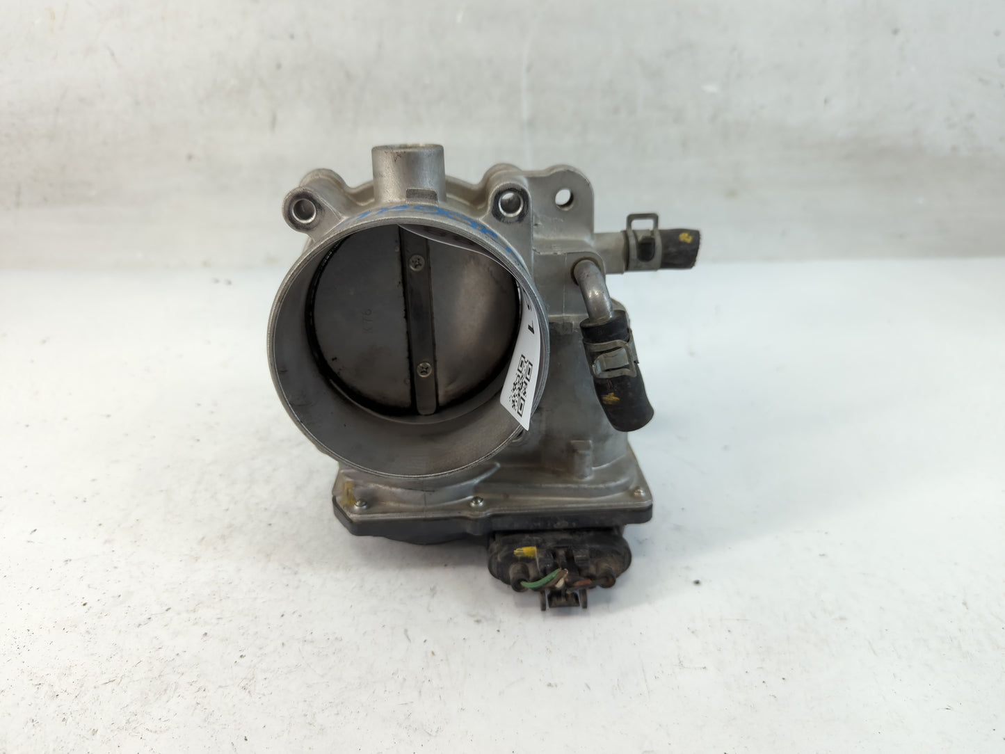 2012-2017 Hyundai Azera Throttle Body P/N:35100-3CAA0 Fits Fits 2012 2013 2014 2015 2016 2017 2018 OEM Used Auto Parts - Oem