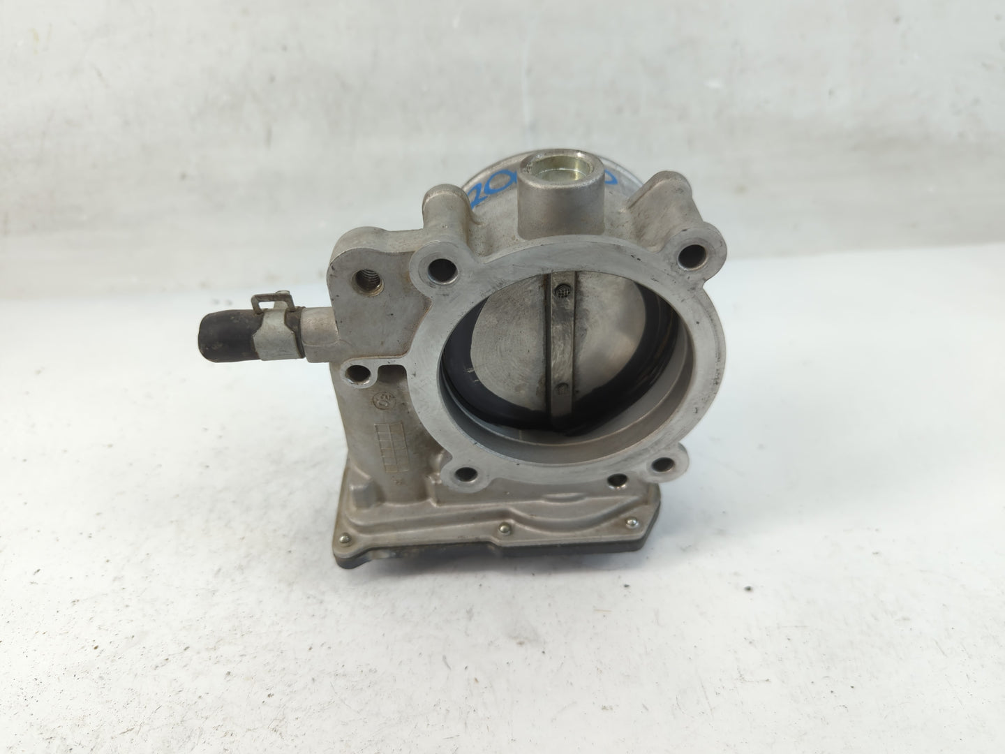 2012-2017 Hyundai Azera Throttle Body P/N:35100-3CAA0 Fits Fits 2012 2013 2014 2015 2016 2017 2018 OEM Used Auto Parts - Oem