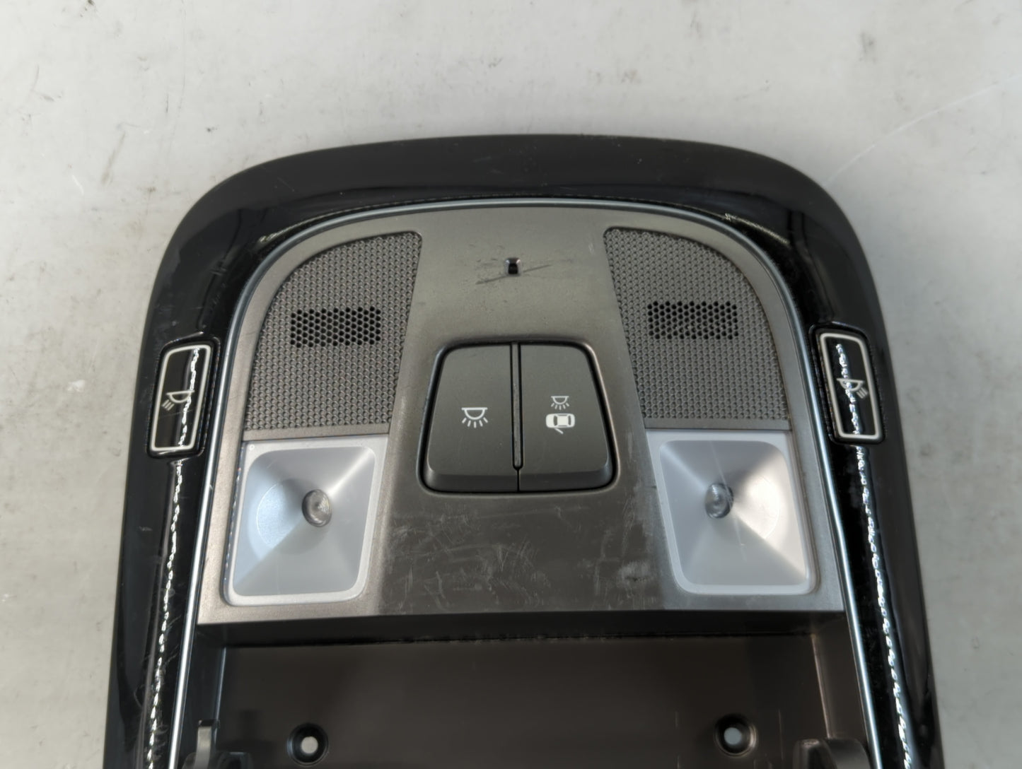2015-2017 Hyundai Azera Overhead Roof Console - Oemusedautoparts1.com