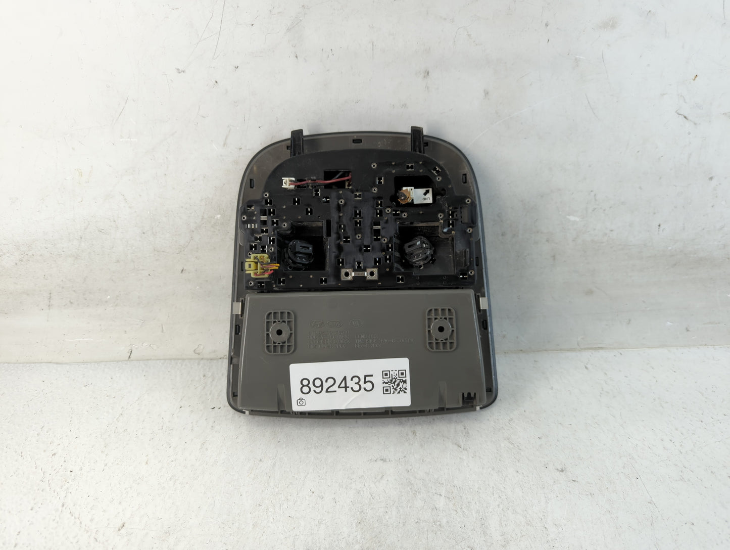 2015-2017 Hyundai Azera Overhead Roof Console - Oemusedautoparts1.com