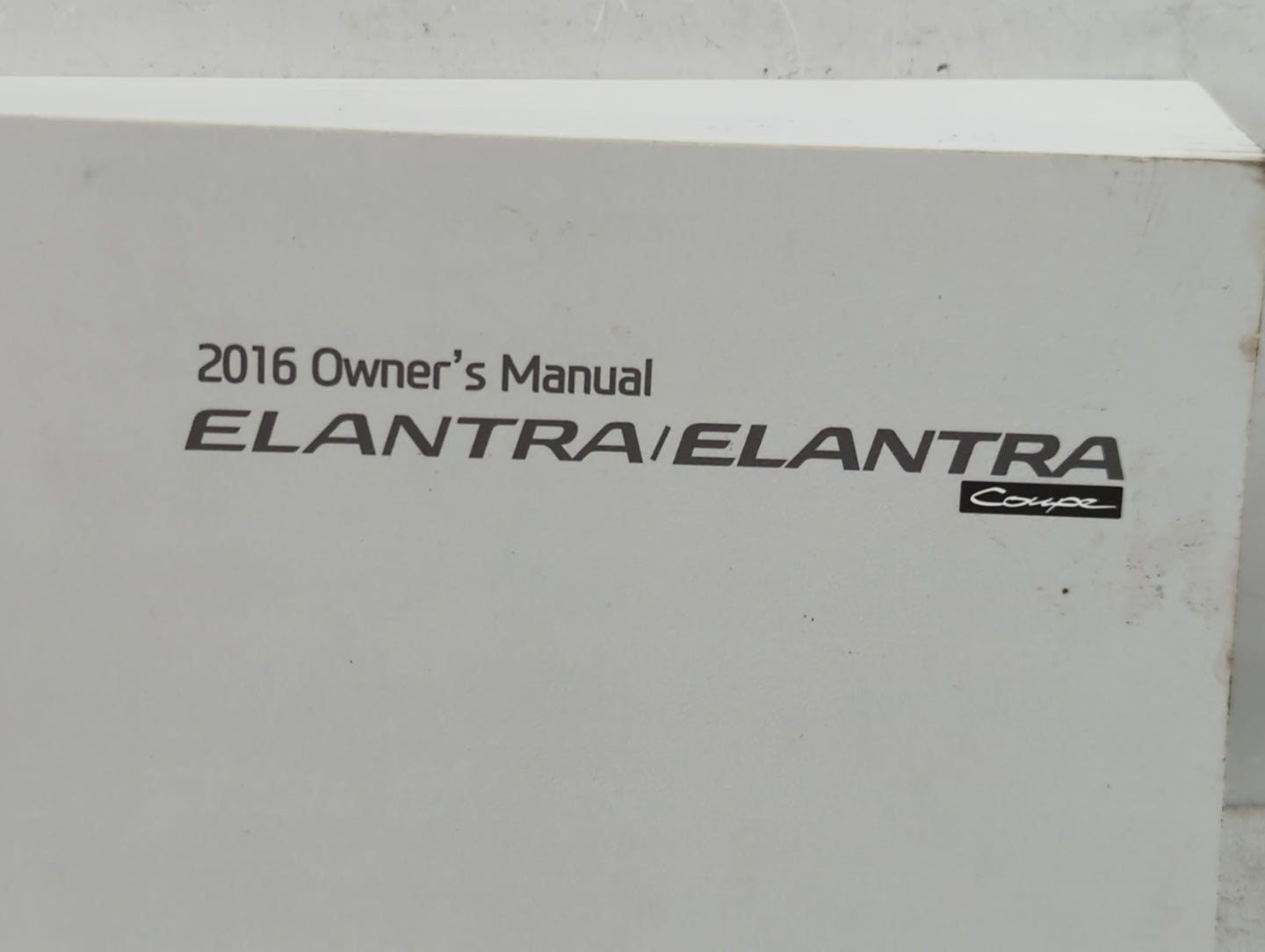 2016 Hyundai Elantra Owners Manual Book Guide P/N:G3XO-EU55D OEM Used Auto Parts - Oemusedautoparts1.com