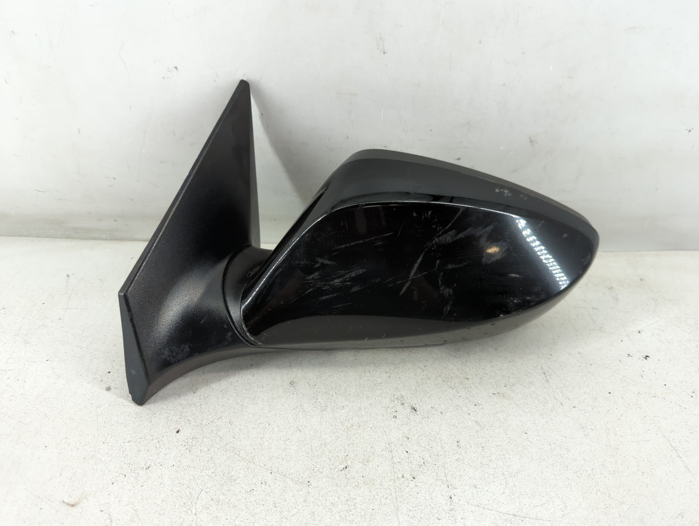 2014-2016 Hyundai Elantra Driver Side View Mirror - Left Door Mirror OEM Used - Oemusedautoparts1.com