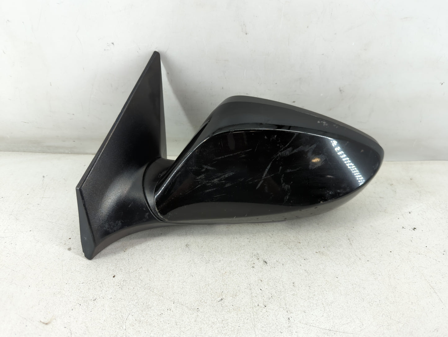 2014-2016 Hyundai Elantra Driver Side View Mirror - Left Door Mirror OEM Used - Oemusedautoparts1.com