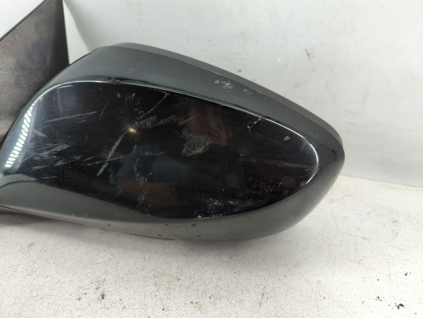 2014-2016 Hyundai Elantra Driver Side View Mirror - Left Door Mirror OEM Used - Oemusedautoparts1.com