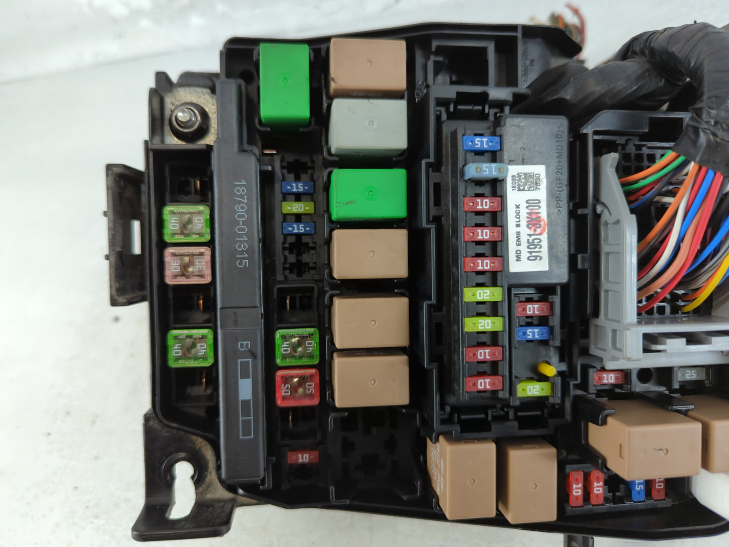 2014-2016 Hyundai Elantra Fusebox Fuse Box Panel Relay Module P/N:91265 3X020A 91951-3X710 Fits Fits 2014 2015 2016 OEM Used