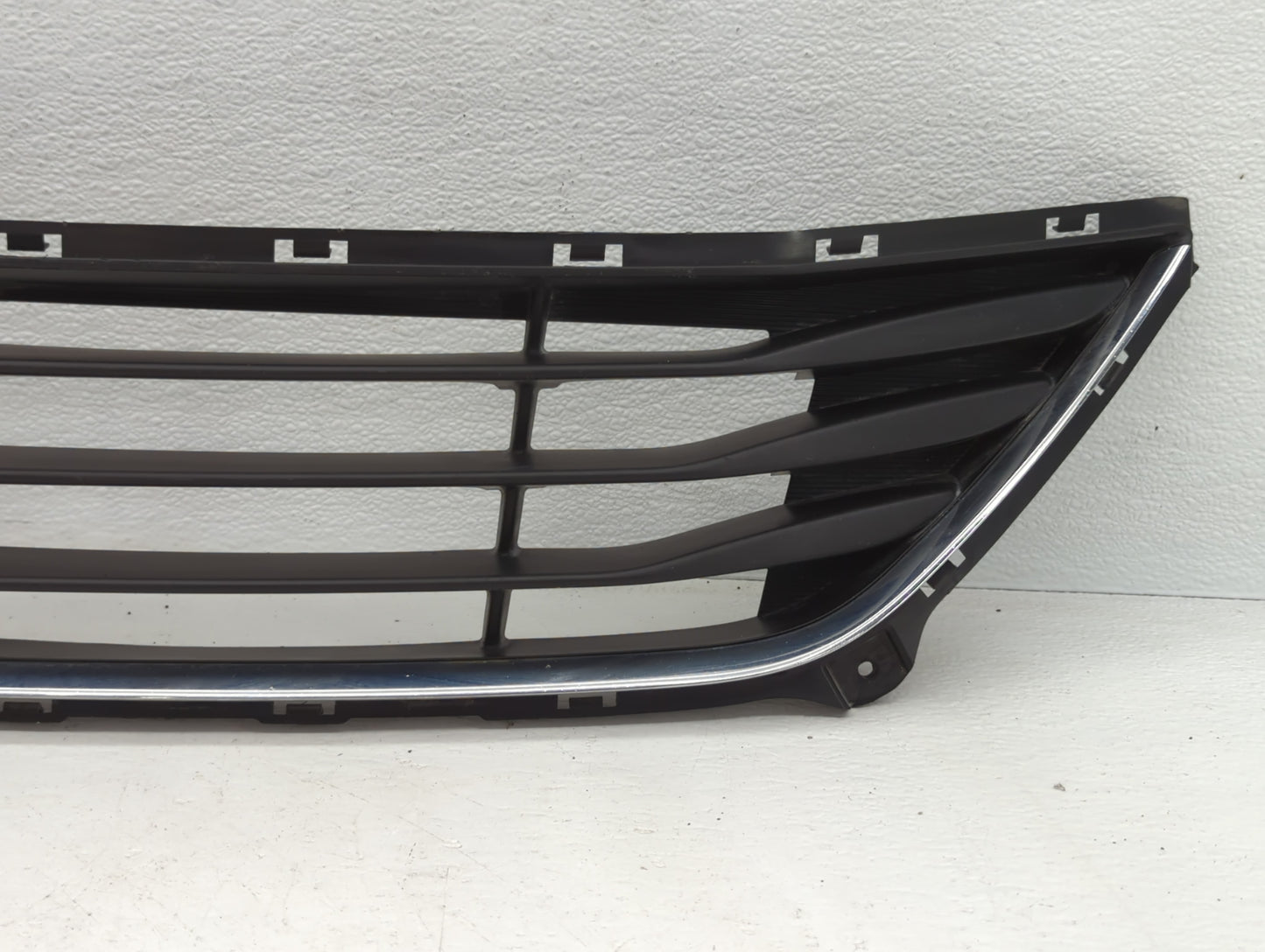 Hyundai Elantra Front Grille Bumper Not Included - Oemusedautoparts1.com