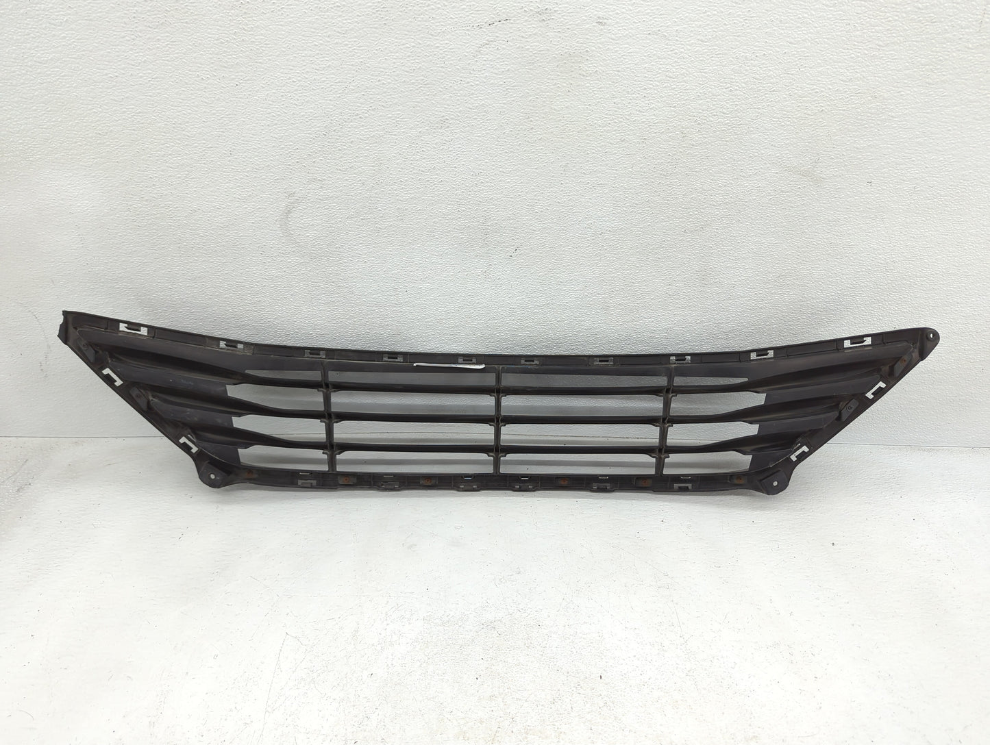 Hyundai Elantra Front Grille Bumper Not Included - Oemusedautoparts1.com