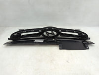 2015-2016 Hyundai Elantra Front Grille Bumper Not Included - Oemusedautoparts1.com