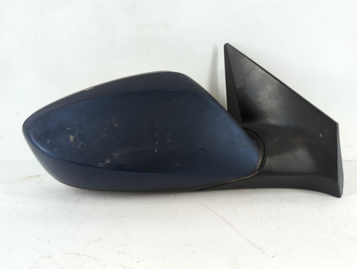 2014-2017 Hyundai Elantra Passenger Side View Mirror - Right Door Mirror OEM Used - Oemusedautoparts1.com