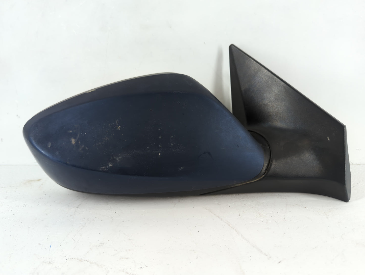2014-2017 Hyundai Elantra Passenger Side View Mirror - Right Door Mirror OEM Used - Oemusedautoparts1.com