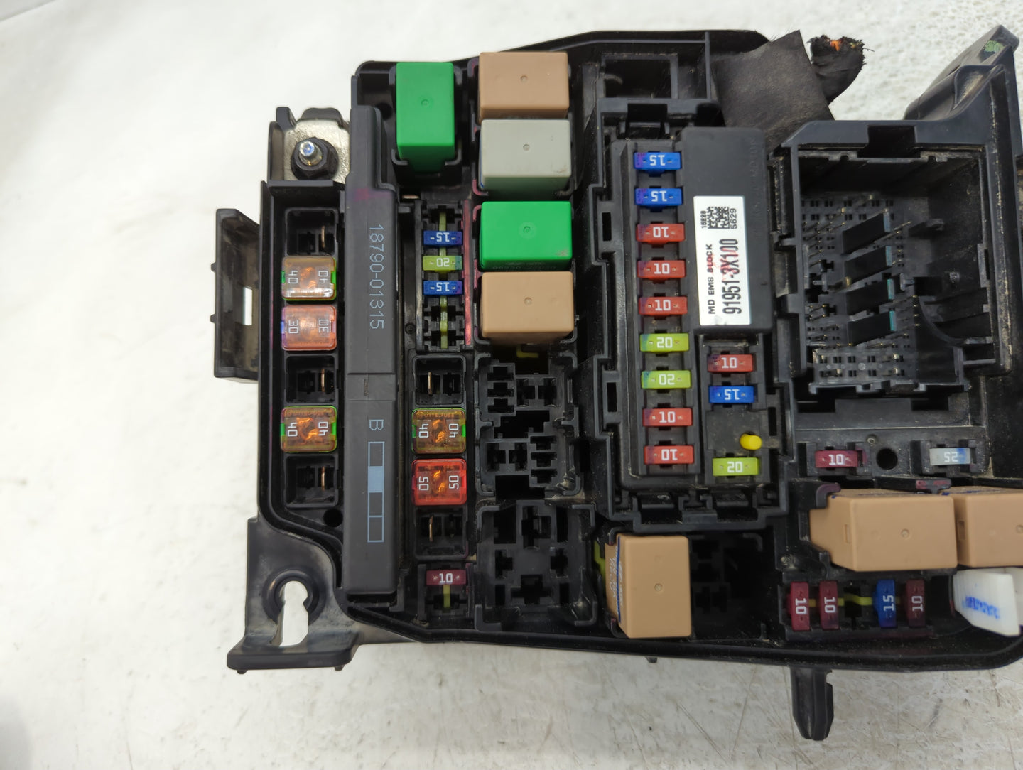 2014-2016 Hyundai Elantra Fusebox Fuse Box Panel Relay Module P/N:91951-3X710 Fits Fits 2014 2015 2016 OEM Used Auto Parts -