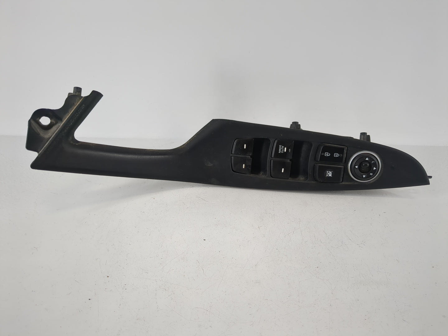 2013-2017 Hyundai Elantra Master Power Window Switch Replacement Driver Side Left P/N:299112040 Fits Fits 2013 2014 2015 201