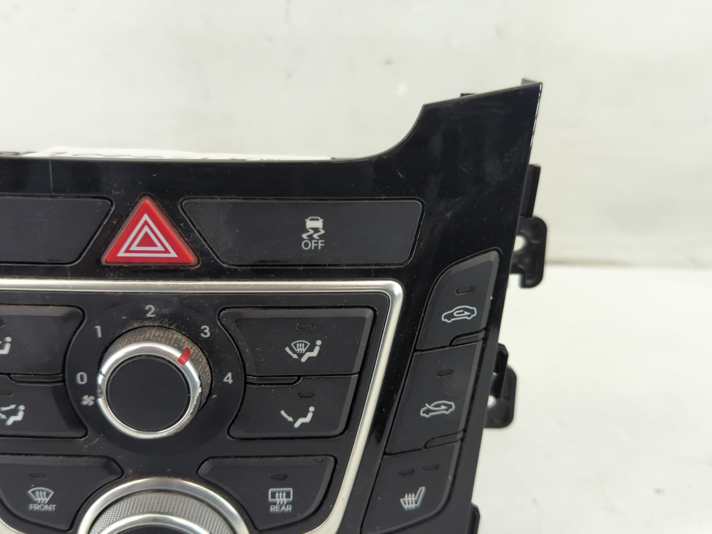 2013-2017 Hyundai Elantra Climate Control Module Temperature AC/Heater Replacement P/N:97250-A6XXX 97250-A5XXX Fits OEM Used